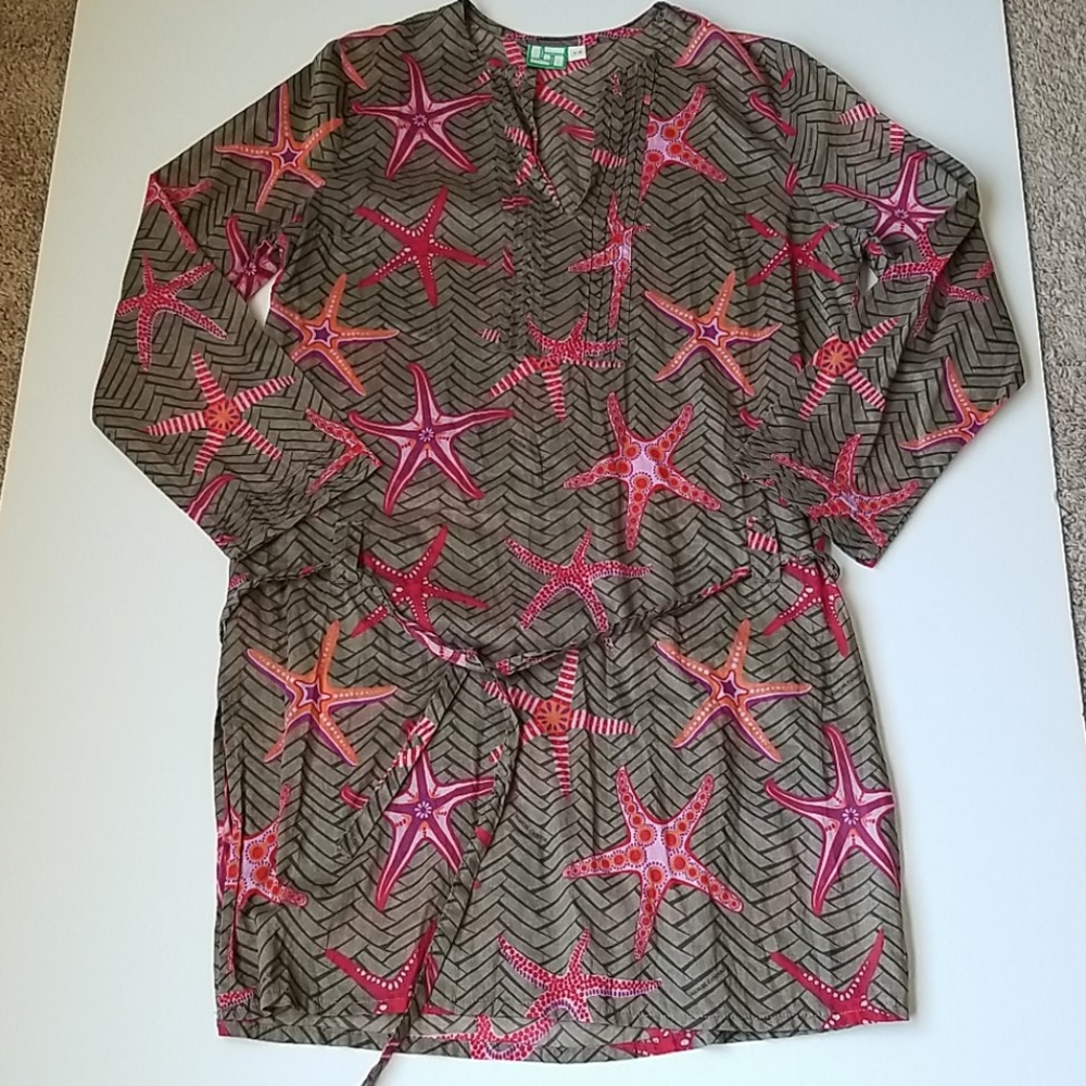 Womens tunic with starfish print